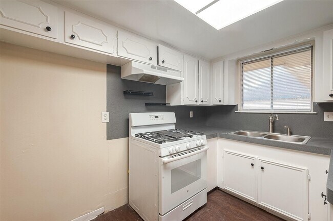 Building Photo - 1447 Willow Rock Rd