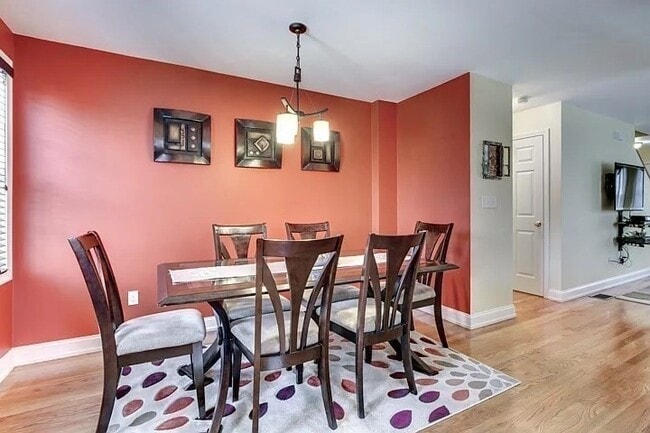 Building Photo - 144 Bucknam St