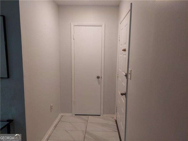Building Photo - 1003 Dunbar Dr