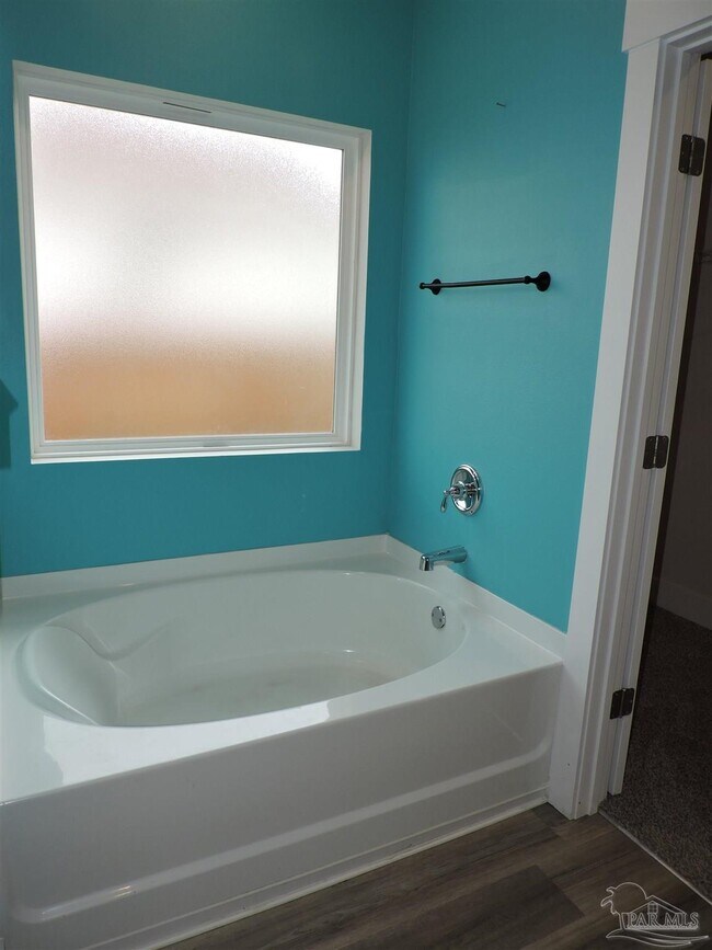 Building Photo - 10696 Davenport Lp