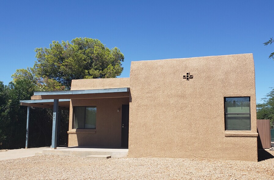 Unit #1 Entry - 1727 E 9th St