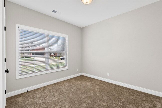 Building Photo - 1156 Shallowford St