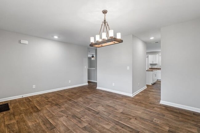 Building Photo - Newer Home in Reedy Fork, So Many Upgrades, SS Appliance, Loft, Garage, Fenced!