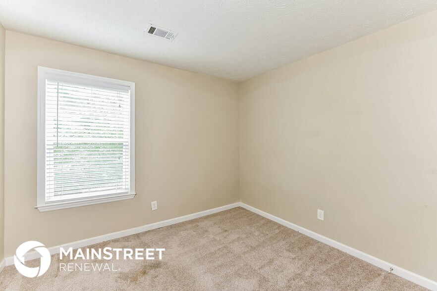 Building Photo - 3909 Wintersweet Dr