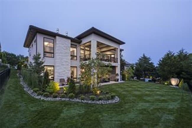 Building Photo - {5842} Luxury Rental in Forrest Ridge Esta...