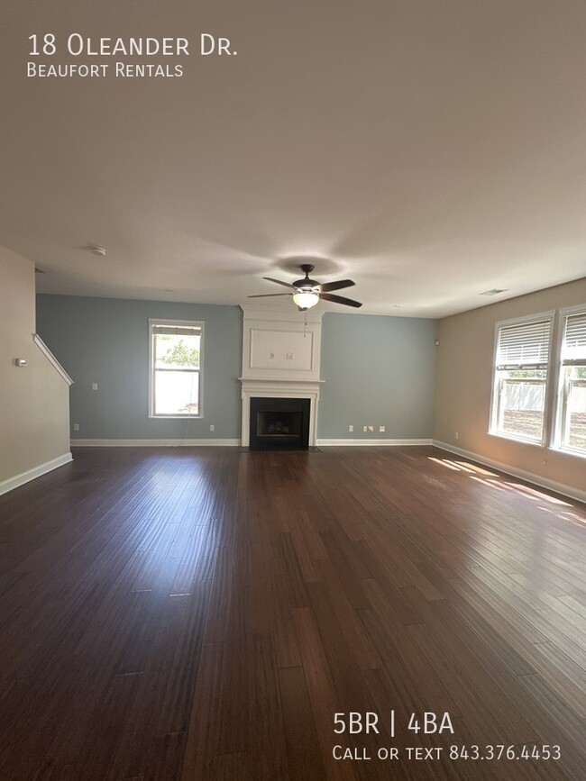 Building Photo - 18 Oleander Dr