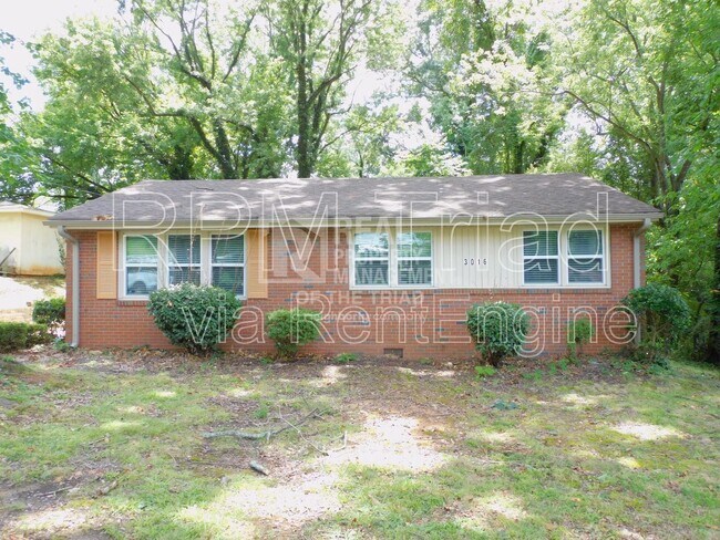 Primary Photo - 3016 Myra St