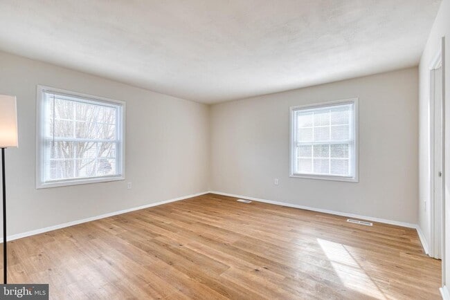 Building Photo - 2274 Dairy Farm Rd