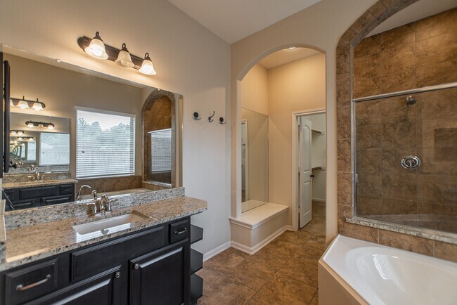 Building Photo - 74 S Sawbridge Cir