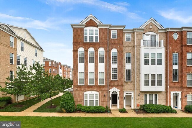 Building Photo - 42788 Lauder Terrace
