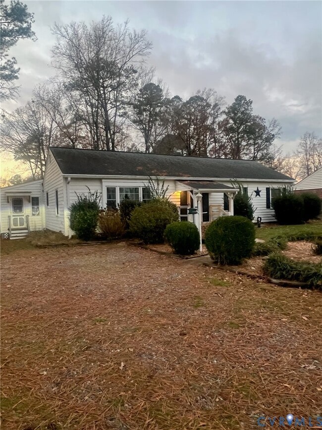 Building Photo - 3200 Tammaway Dr