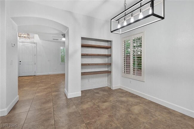 Building Photo - 133 Coronation Ave