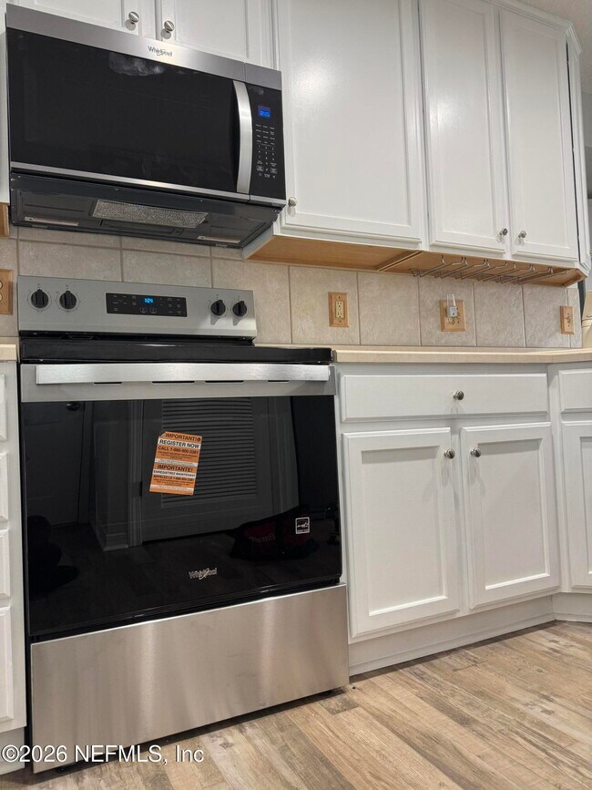 Building Photo - 201 10th St N