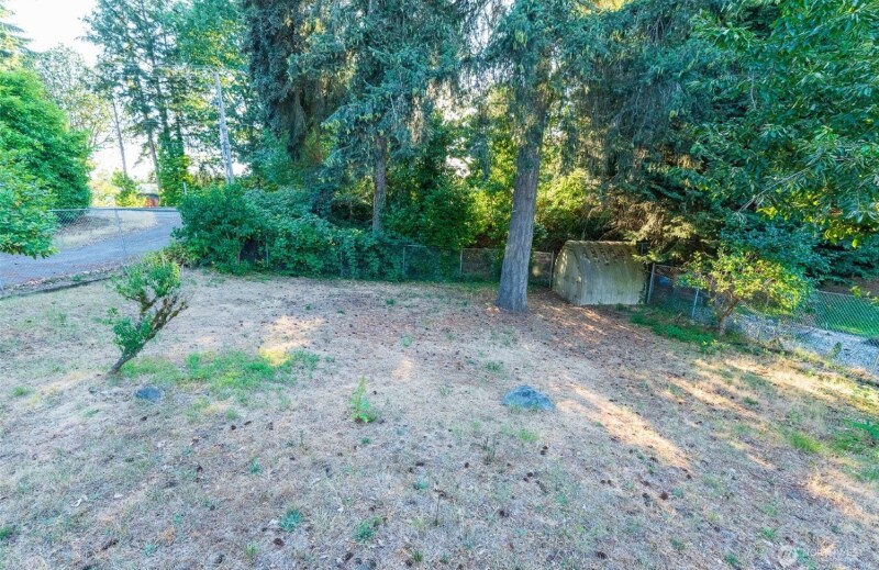 Building Photo - 7826 Emerald Dr SW