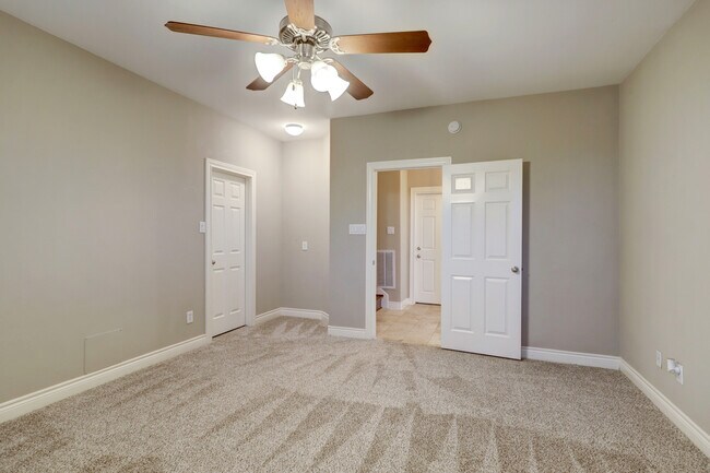 Bedroom 1 - 3542 Cline St