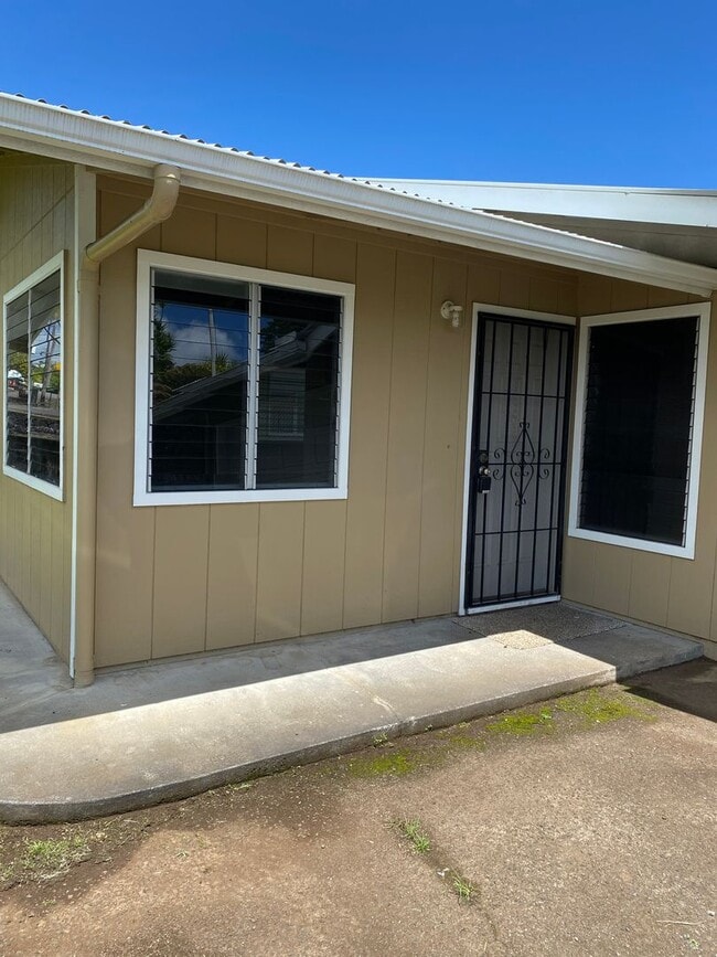 Building Photo - 3BR/2BA Home in Hilo