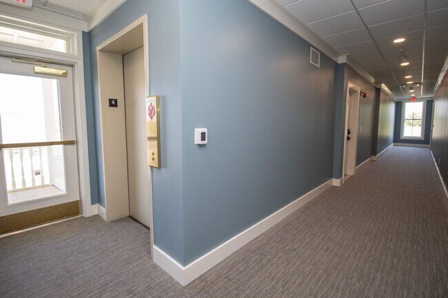 Building Photo - Modern Comfort Meets Historic Character in...