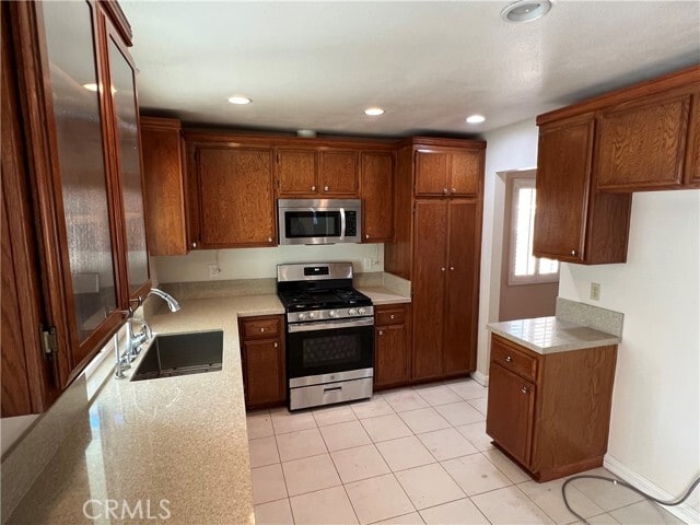 Building Photo - 2248 Tulip Ave