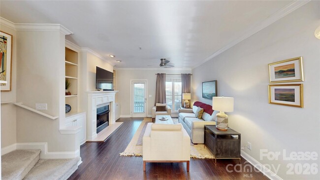 Building Photo - 1009 Park West Dr