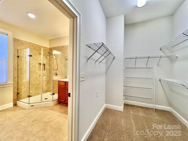 Building Photo - 1205 Gainsborough Dr