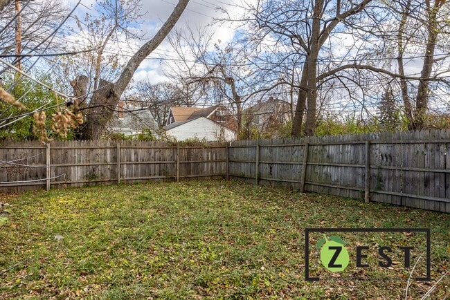 Building Photo - OPEN HOUSE-DECEMBER 19TH! 4PM-4:30PM! Beautiful 3 bedroom 1 Bath