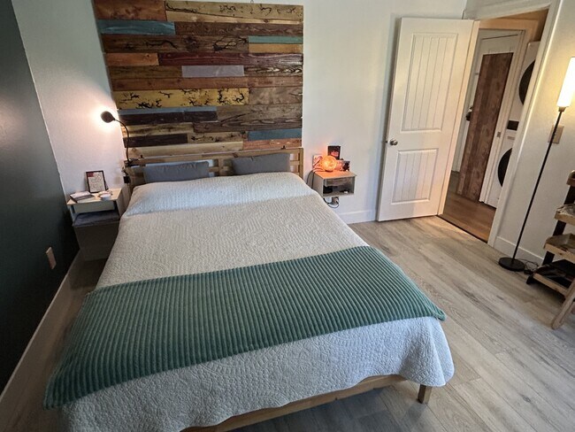 Building Photo - 12750 SE 110th Ct