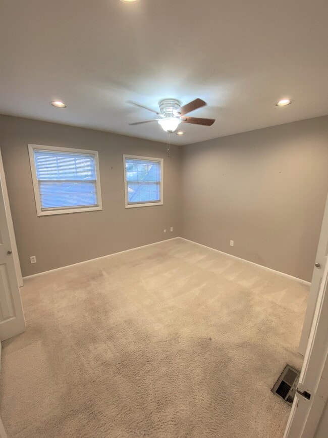 Building Photo - 7604 Ohio St