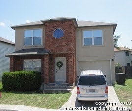 Primary Photo - 115 McLennan Oak