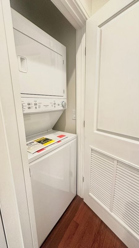 Building Photo - 1145 W Lunt Ave