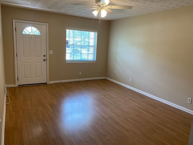 Building Photo - 4581 Praver Dr N