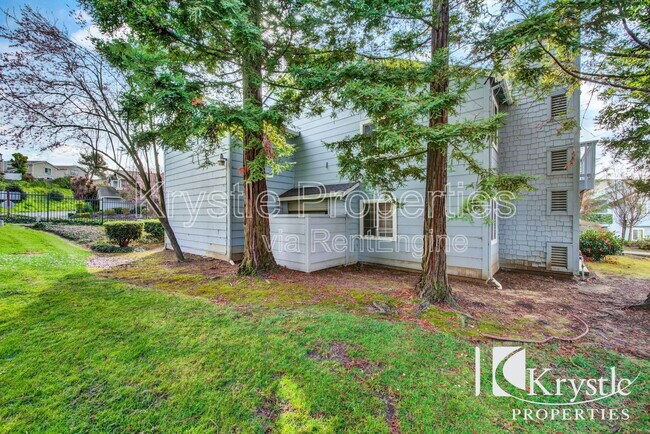 Building Photo - 175 Lighthouse Dr