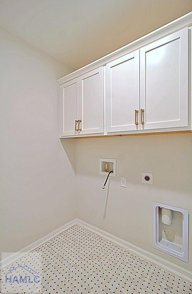 Building Photo - 25 Ashmont St