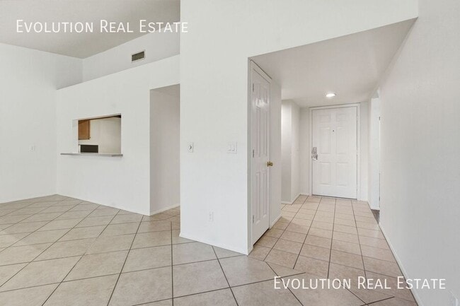 Building Photo - 2329 N Recker Rd