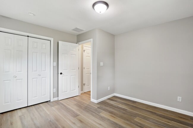 Building Photo - 714 Bethume Ct