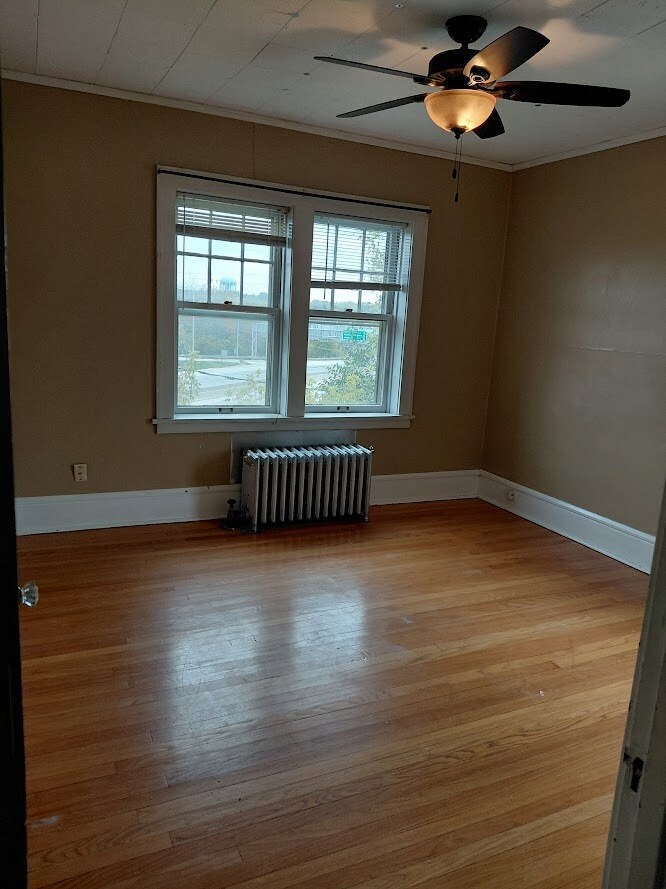 Building Photo - 4552 W Wells St