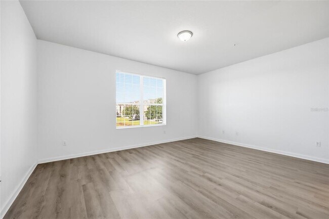 Building Photo - 3356 Robert Trent Jones Dr