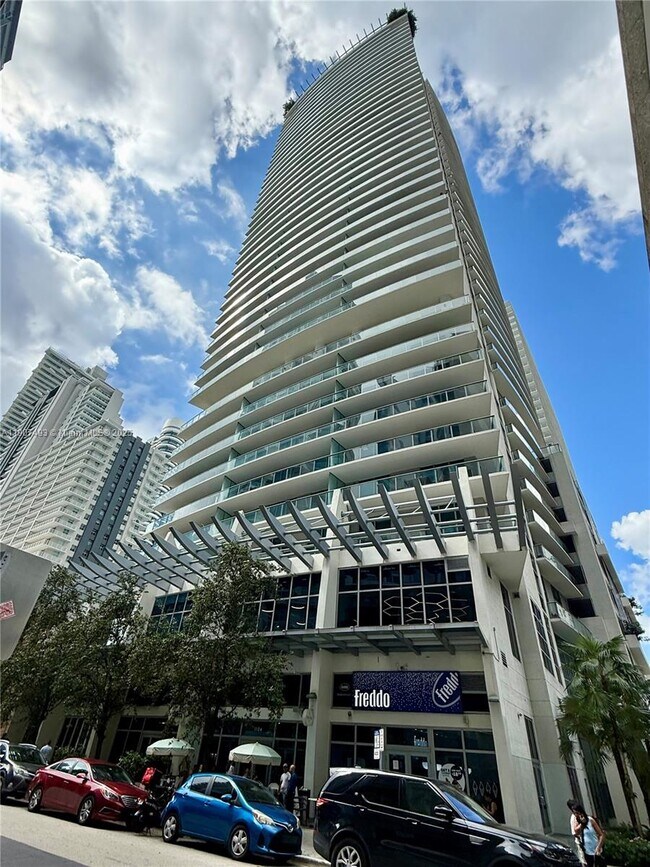 Building Photo - 1100 S Miami Ave