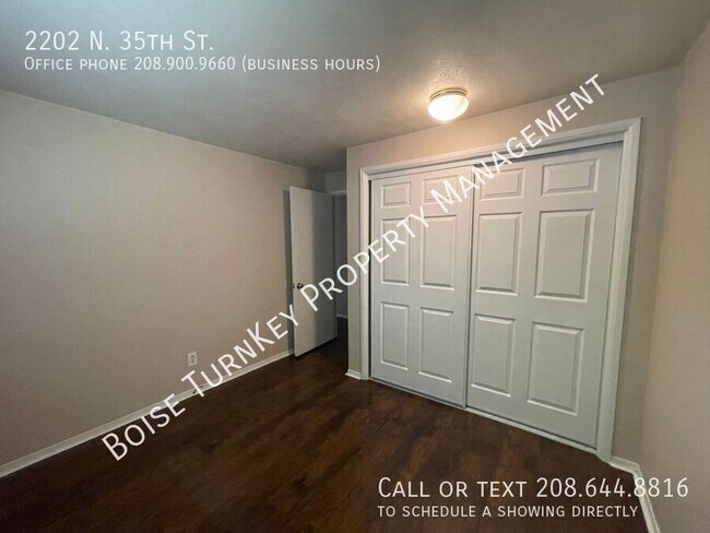 Building Photo - 2202 N 35th St