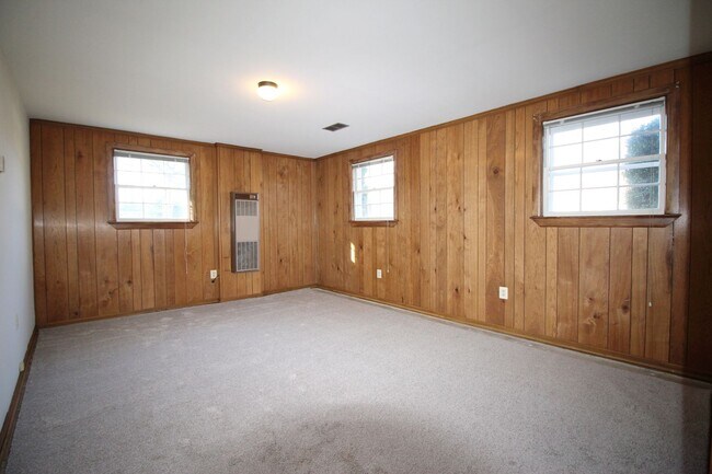 Building Photo - 3BR/2B Home