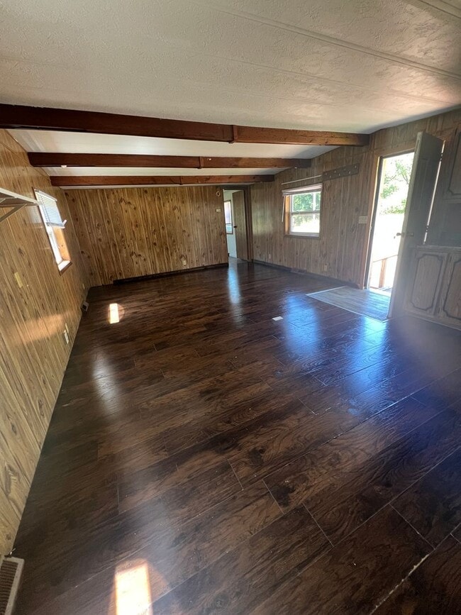 Building Photo - Click the “Apply Now” button or email wapmrentals@gmail.com for a prompt response.