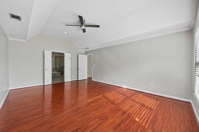 Building Photo - 3760 Peachbluff Ct