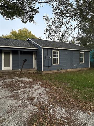 Primary Photo - 140 Lopez St