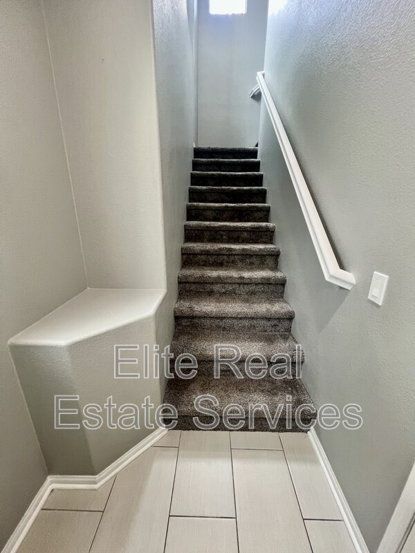 Building Photo - 1433 Shearwater St