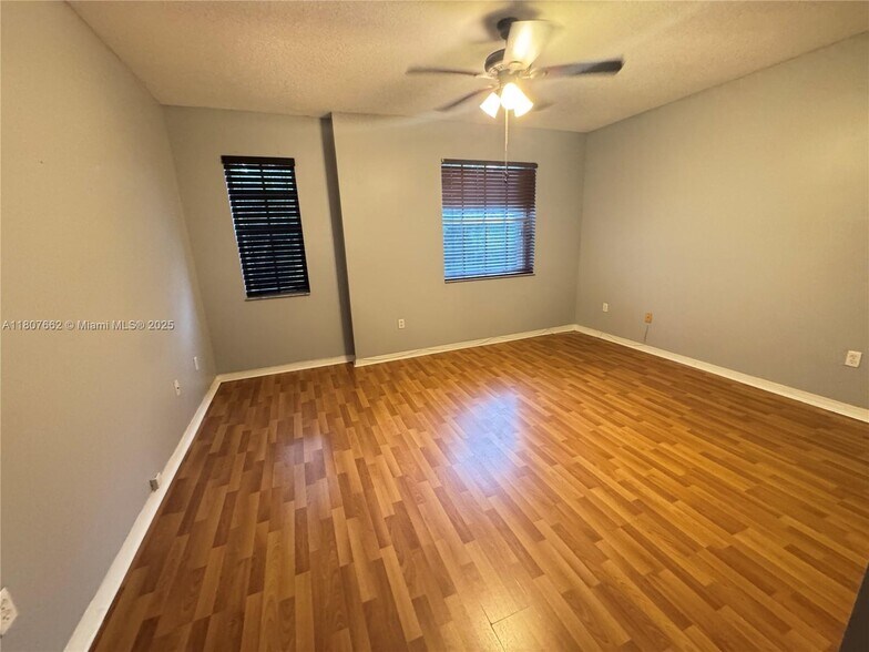 Building Photo - 12701 SW 49th Ct