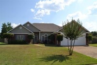 Building Photo - 109 Stratford Dr