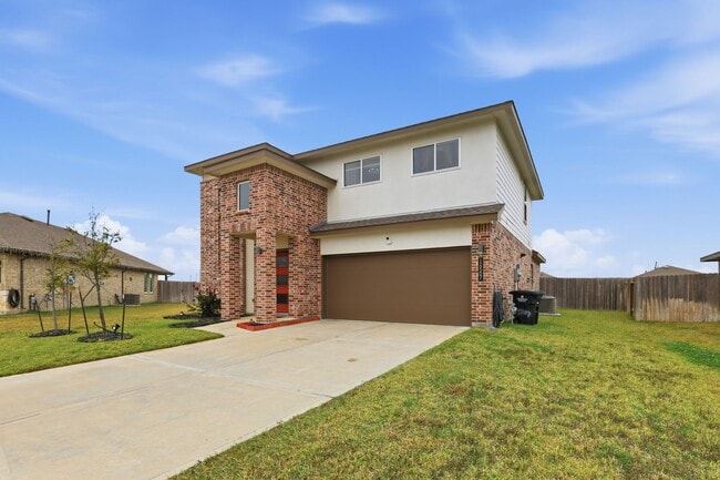 Building Photo - 14507 Rain Tree Dr