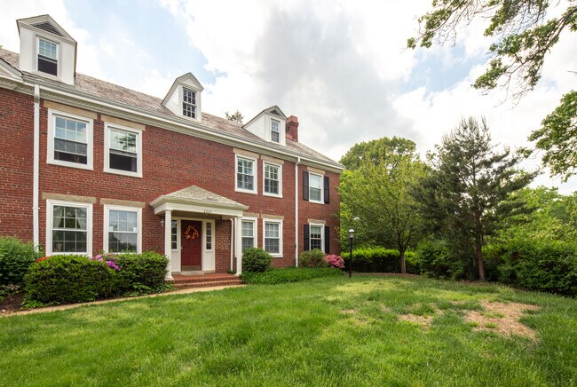 Building Photo - 3281 S Stafford St