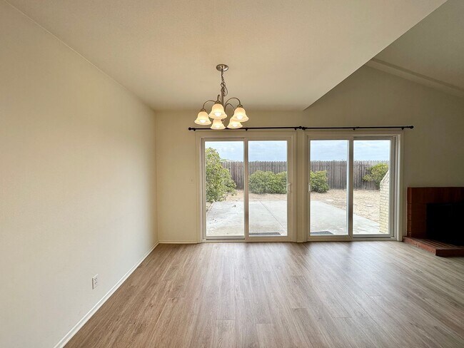 Building Photo - Oxnard Dunes | 2 Bedroom + 2 Bath Duplex -...