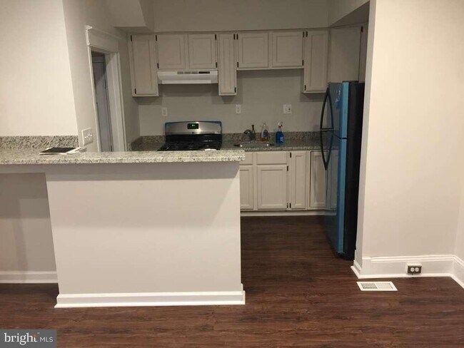 Building Photo - 1335 T St SE