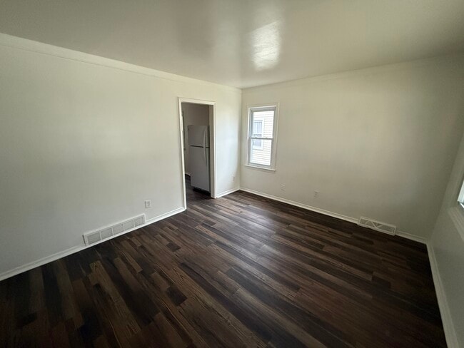 Building Photo - 13155 Sidonie Ave